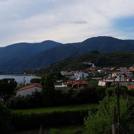 Ενοικιαζόμενα Δωμάτια Γεωργία Σταμούλου Rovies Extérieur photo
